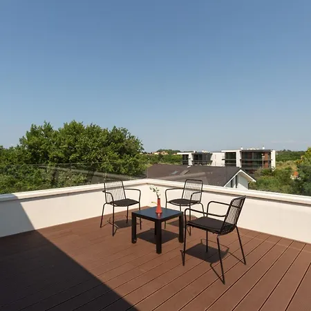 Villa Ventana With Terrace And Bbq