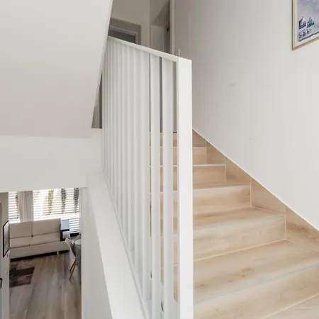 Ventana With Terrace And Bbq *