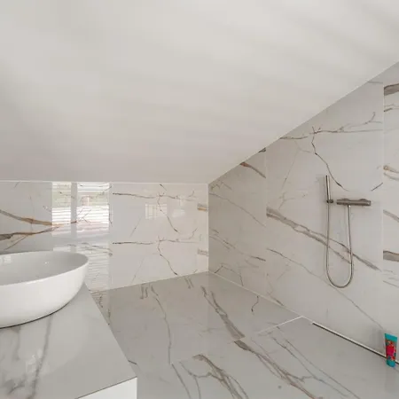 Ventana With Terrace And Bbq Вилла *